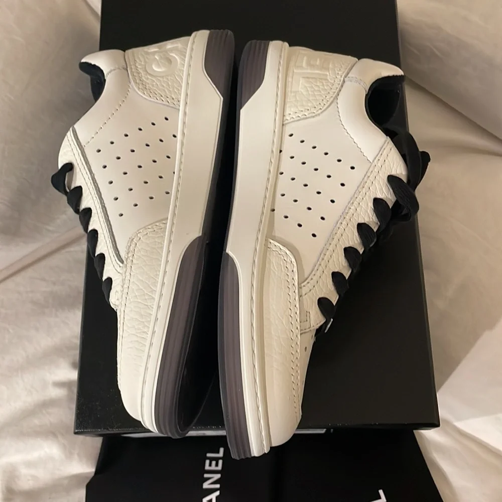 ‼️SOLD‼️ Chanel Logo Sneakers 36.5 - Picture 10 of 13